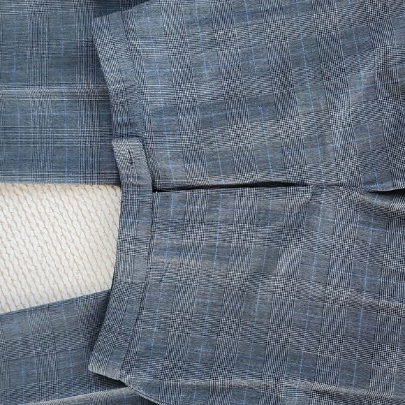 Haggar, Womens Dress Pants, Size 6 Average - Picture 5 of 8